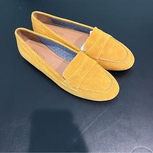 Talbots Fall Mustard Yellow Suede Leather Ryan Keeper Loafer Shoes Women’s 9 1/2
